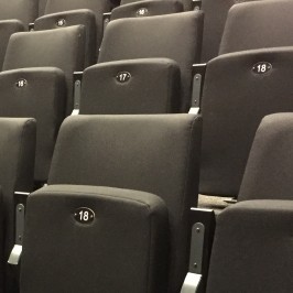Rabotheaterzaal stoelen Elckerlyc