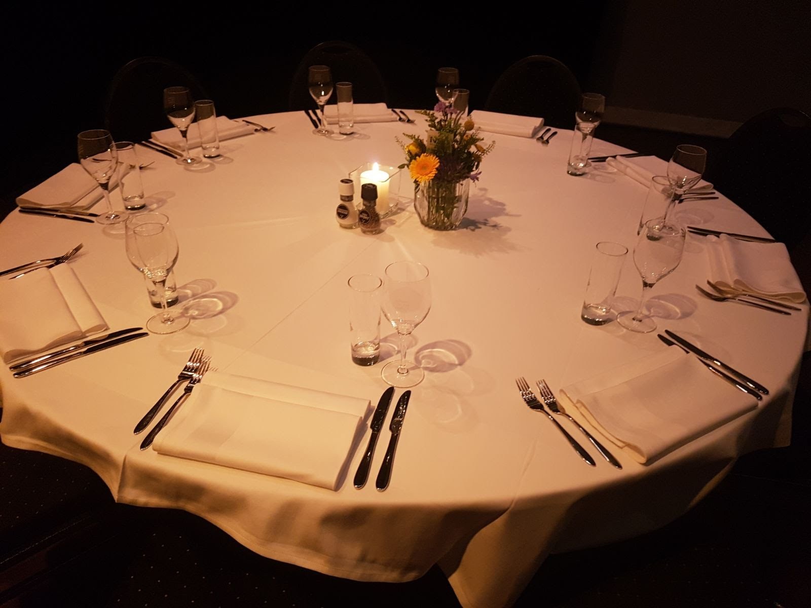Theaterdiner Elckerlyc Hilvarenbeek